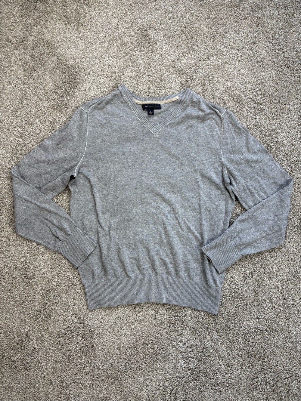 Banana Republic Light Gray V-Neck Silk Linen Blend Sweater